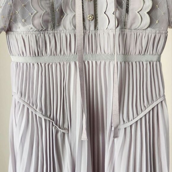 Self-Portrait Scalloped-Trim Pleated Chiffon Midi Dress - Picture 6 of 11